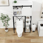 Meuble de rangement pour toilettes avec porte coulissante type grange et étagères réglables